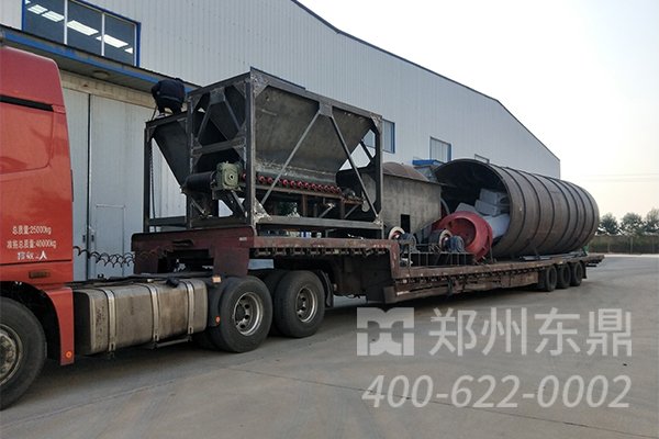 內(nèi)蒙古大型煤泥烘干機(jī)裝車(chē)發(fā)貨現(xiàn)場(chǎng)